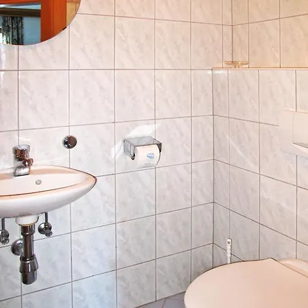 Apartment Haus Gredler 250w *